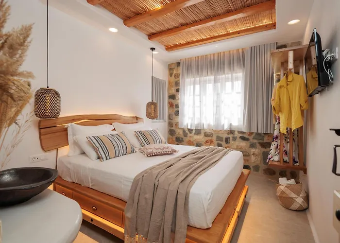 Boriadon Rustic Countryside Homes *