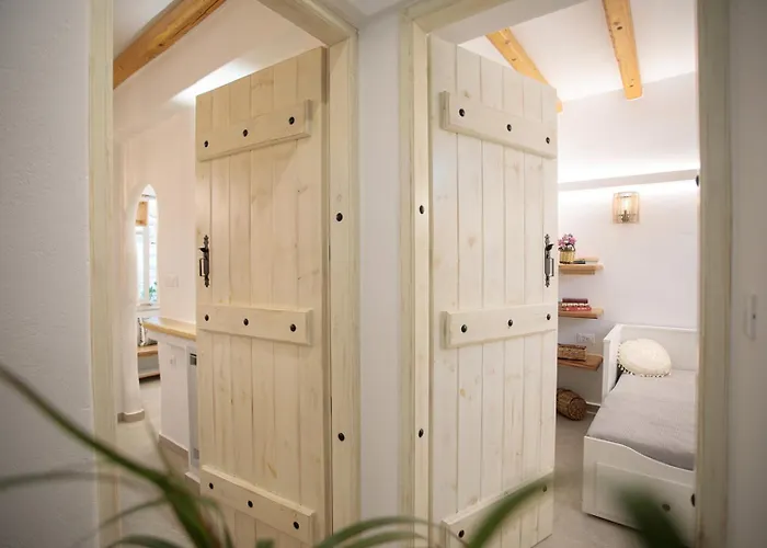 Boriadon Rustic Countryside Homes